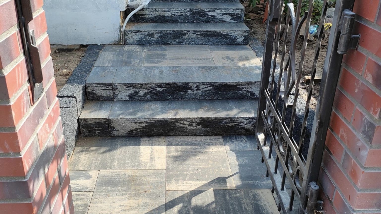 Nowe schodki do domu